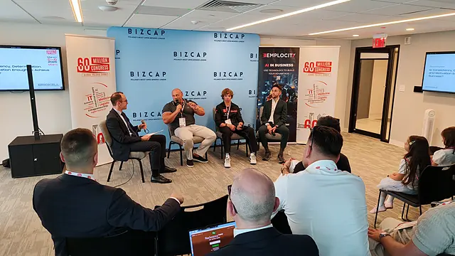 Kameralna sesja panelowa z publicznością podczas 60 Million Congress w Miami