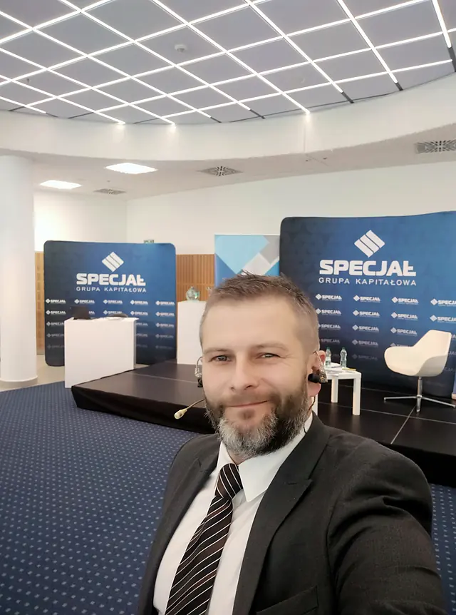Krzysztof Delikat w studiu Kongresu Specjał przed transmisją online